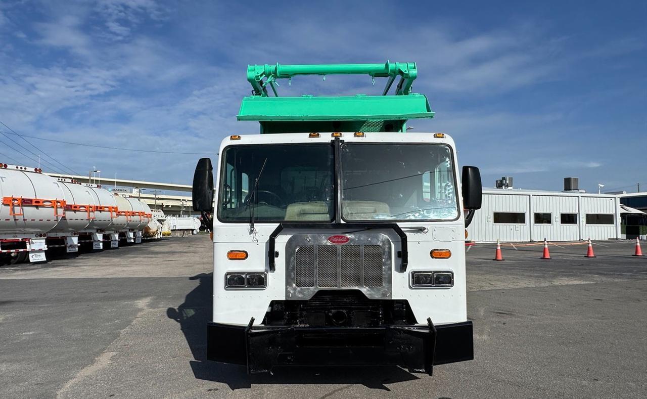 2015 Peterbilt 320 40 yard Heil Front Loader Garbage Truck