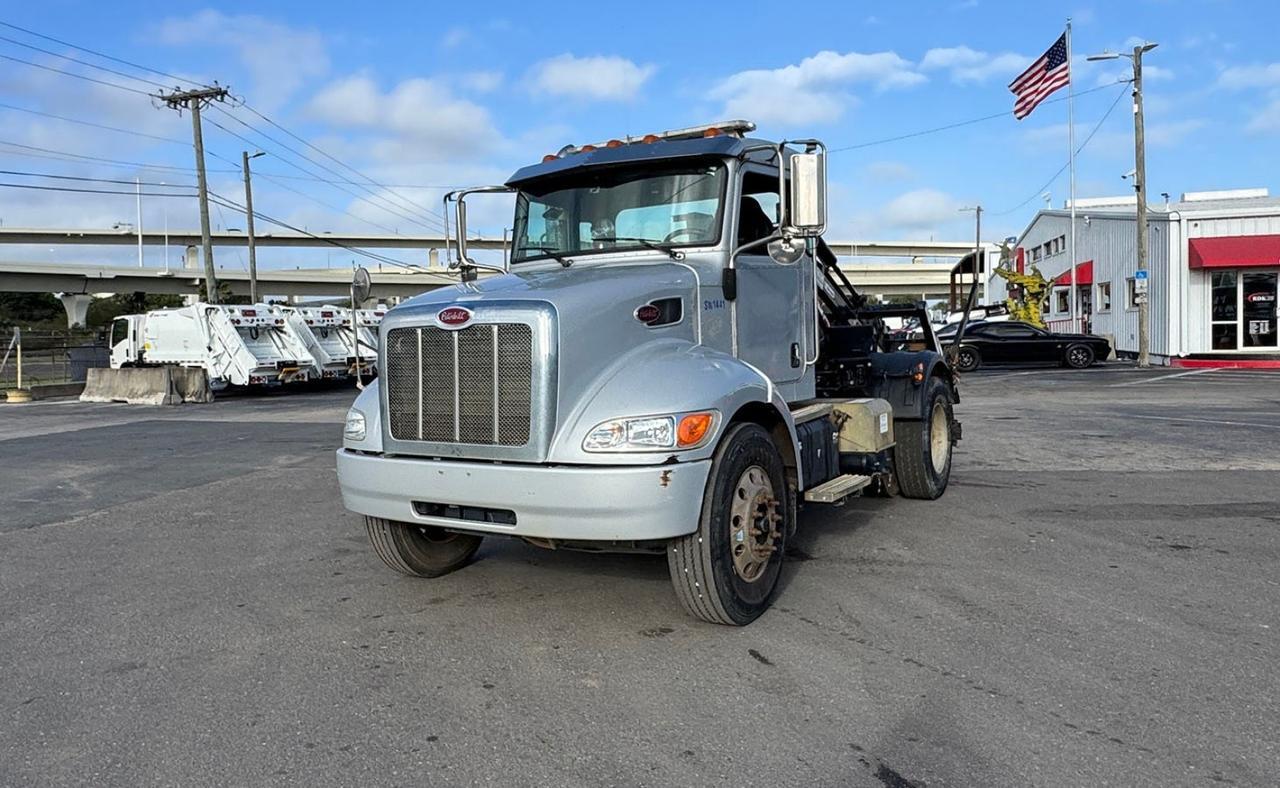 2015 Peterbilt 337 8,000 lb. Galbreath CDU