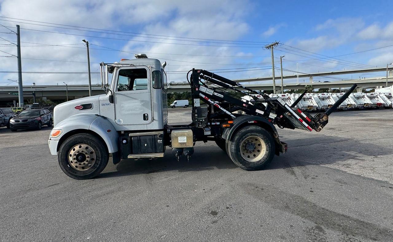 2015 Peterbilt 337 8,000 lb. Galbreath CDU Tampa FL