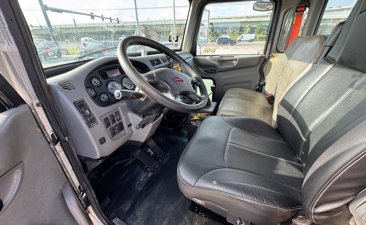 2015 Peterbilt 337 8,000 lb. Galbreath CDU Tampa FL