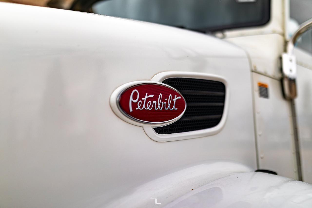 2015 Peterbilt 337 Daycab & Chassis Diesel Red Deer AB