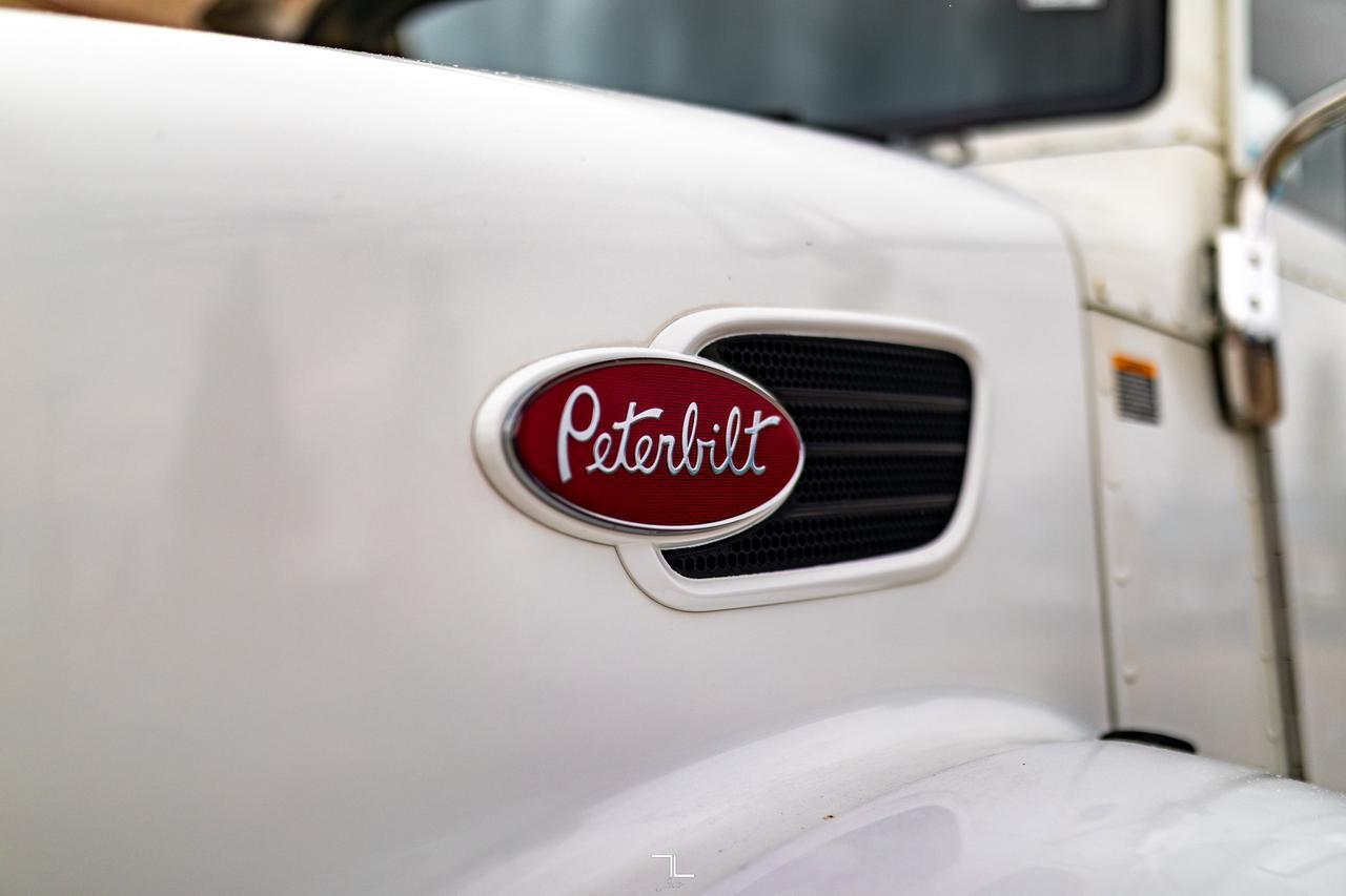 2015 Peterbilt 337 Daycab & Chassis Diesel Red Deer AB