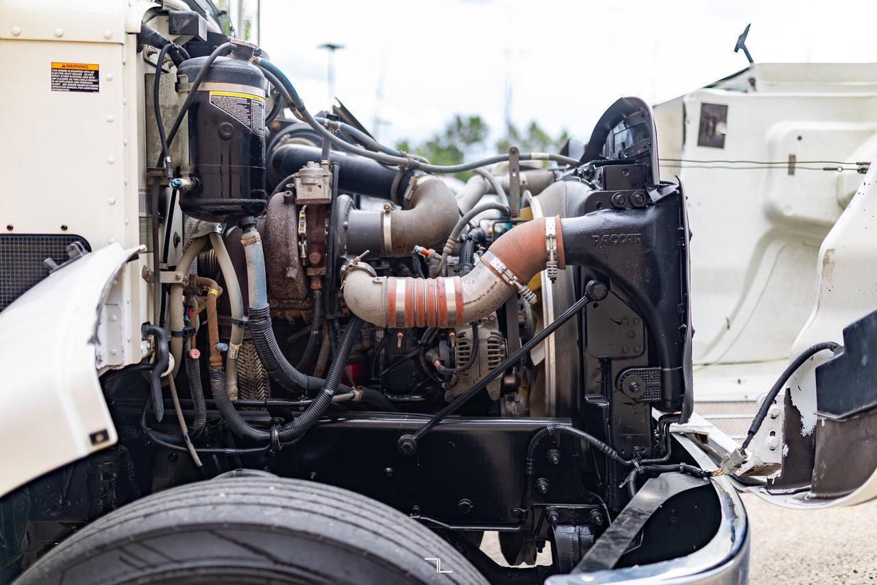 2015 Peterbilt 337 Daycab & Chassis Diesel Red Deer AB