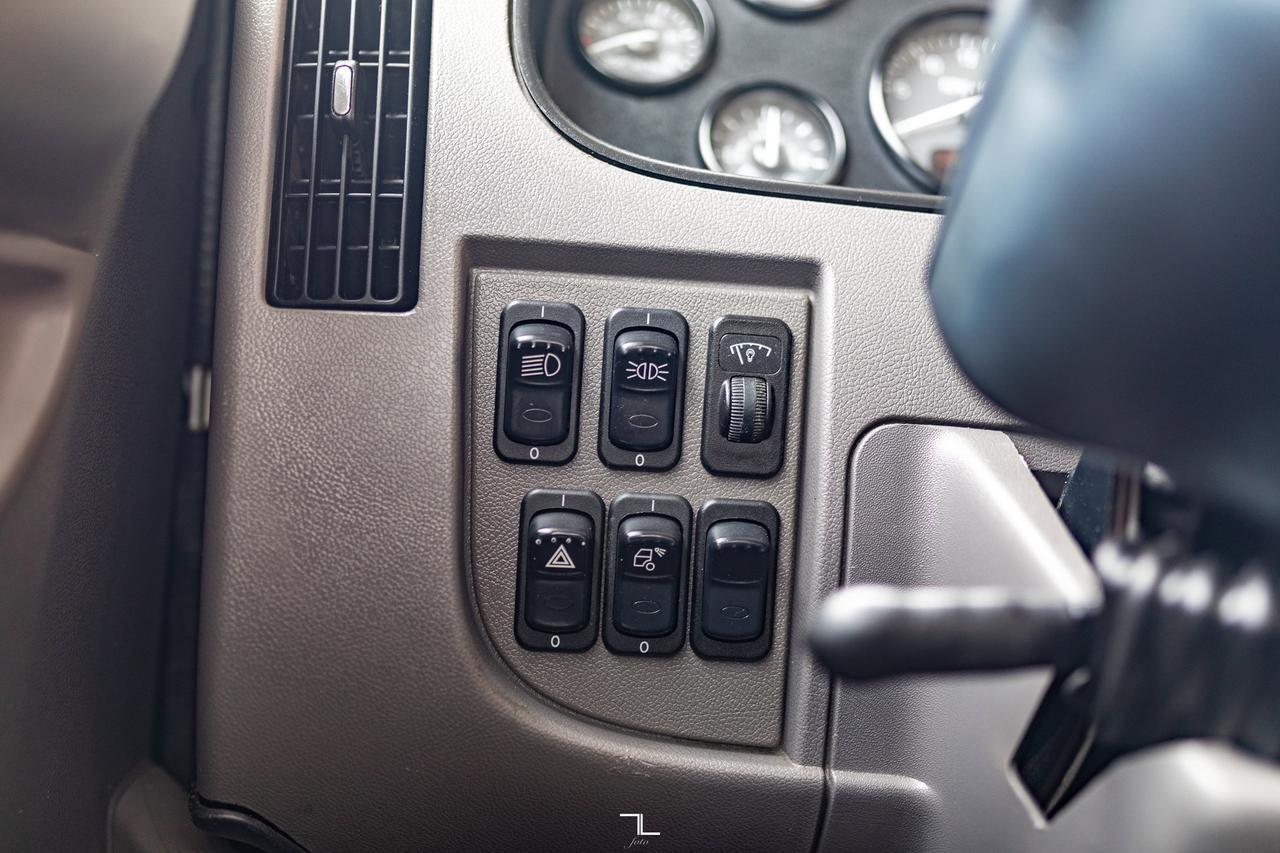 2015 Peterbilt 337 Daycab & Chassis Diesel Red Deer AB