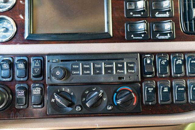 2015 Peterbilt 389 Truck/Tractor Sleeper Heavy Spec Diesel Red Deer AB