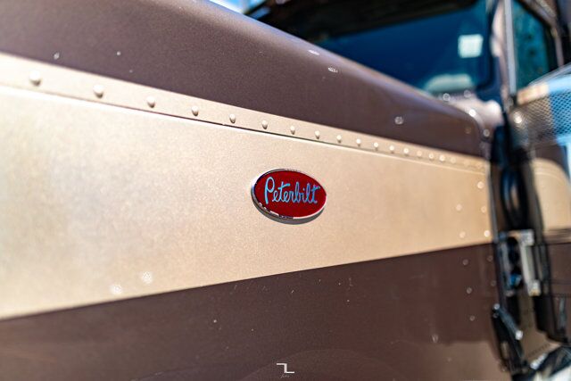 2015 Peterbilt 389 Truck/Tractor Sleeper Heavy Spec Diesel Red Deer AB