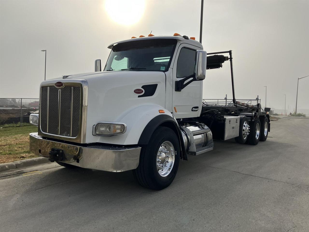 2015 Peterbilt 567
