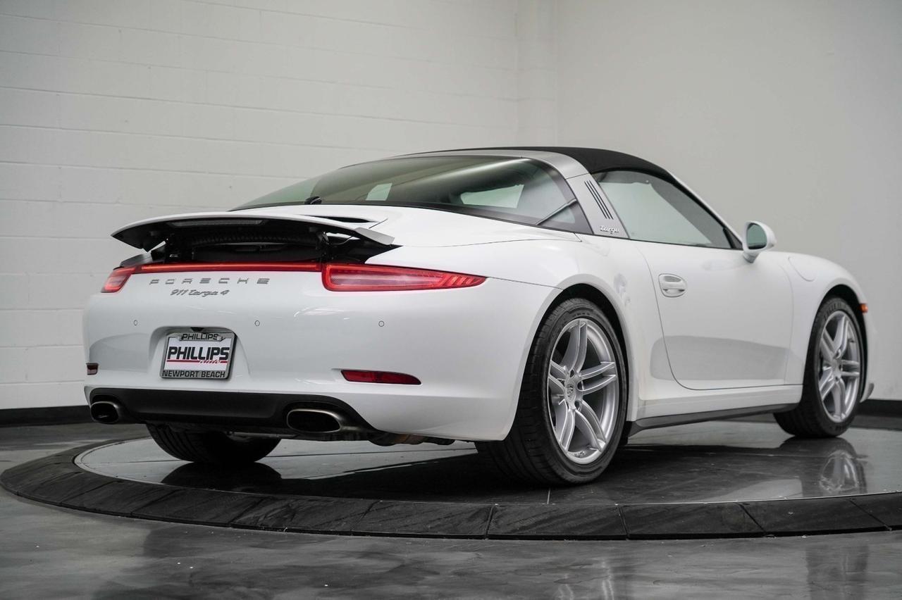 2015 Porsche 911 4 Newport Beach CA