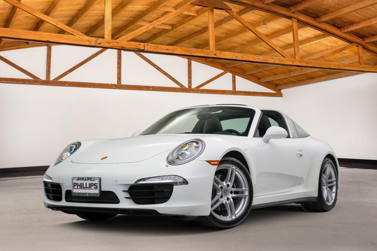 2015 Porsche 911 4