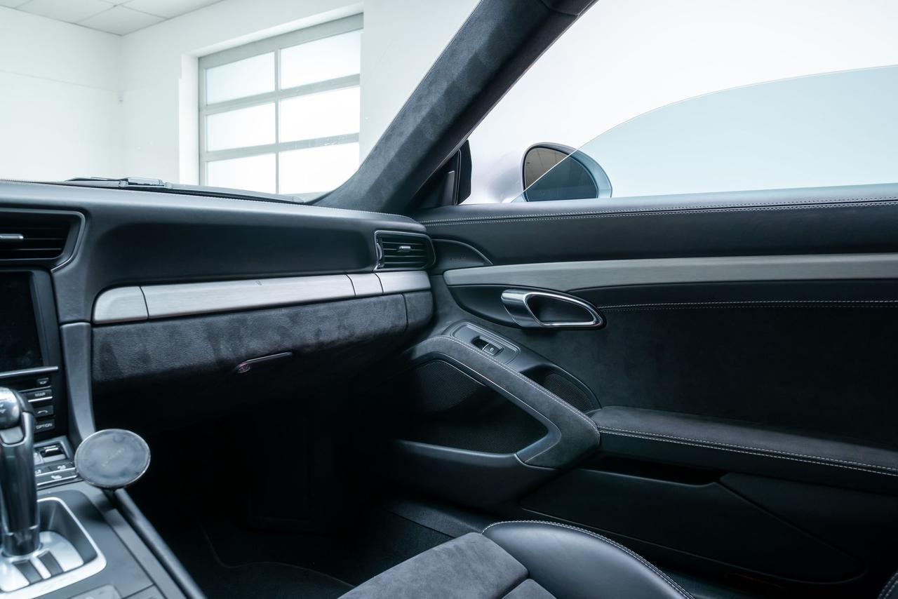 2015 Porsche 911 GT3 Full Body PPF / PCCB / FAL / Premium Pkg Portland OR