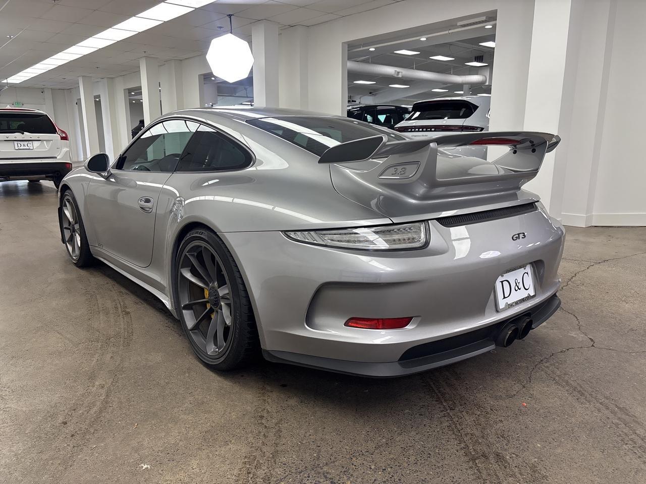 2015 Porsche 911 GT3 PCCB, FAL, Full Leather, $30k options Portland OR