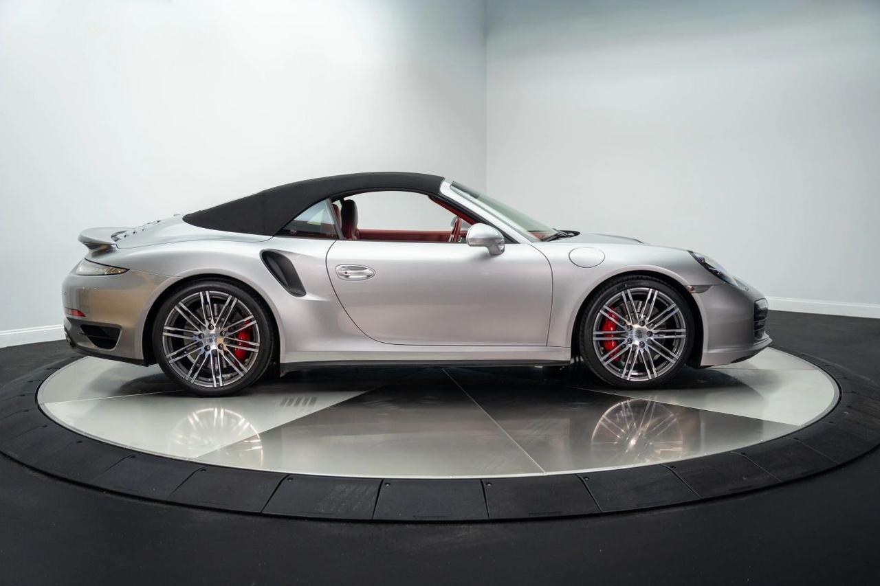 2015 Porsche 911 Turbo Cabriolet 2D St. Louis MO