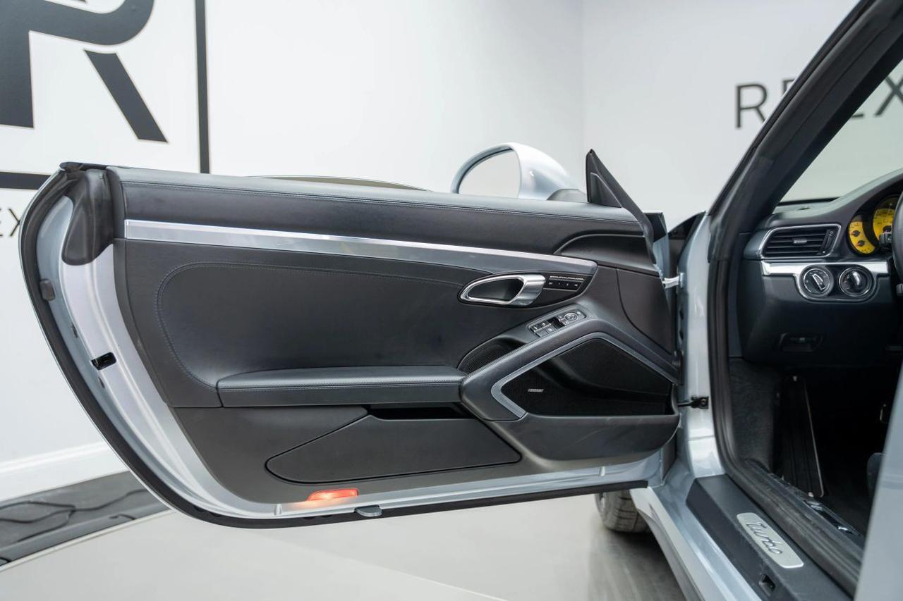 2015 Porsche 911 Turbo Cabriolet 2D St. Louis MO