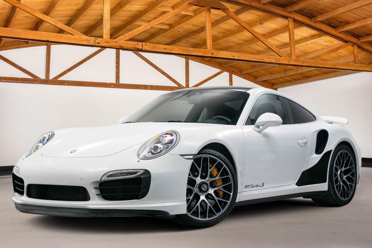 2015 Porsche 911 Turbo S