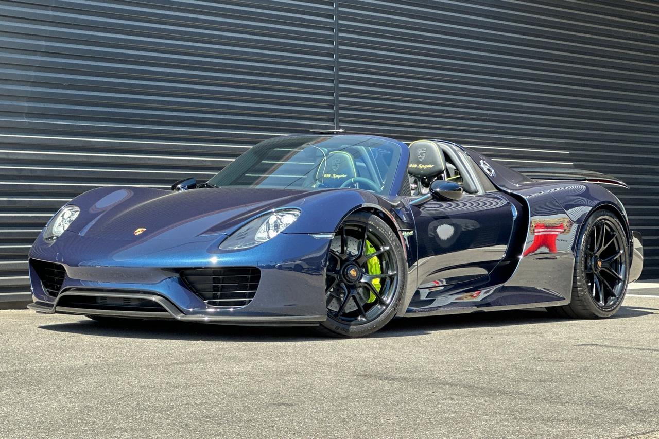2015 Porsche 918 Spyder