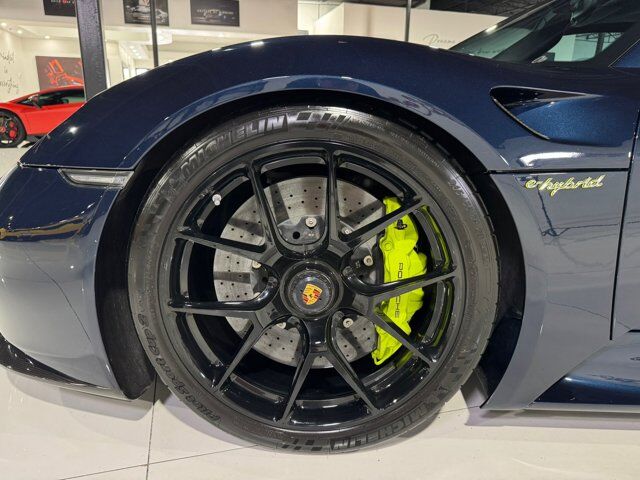 2015 Porsche 918 Spyder chassis #714/918 for the world, Dark Blue Metallic paint, Acid Green calipers AND MORE!! Fort Lauderdale FL
