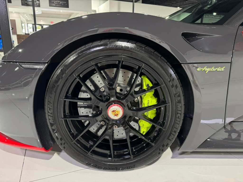 2015 Porsche 918 Spyder w/Weissach Pkg Fort Lauderdale FL