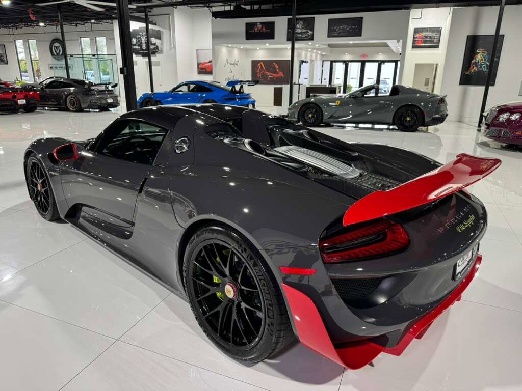 2015 Porsche 918 Spyder w/Weissach Pkg Fort Lauderdale FL