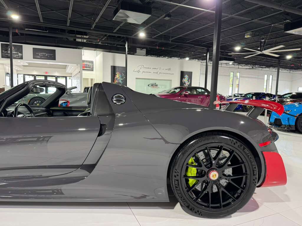 2015 Porsche 918 Spyder w/Weissach Pkg Fort Lauderdale FL
