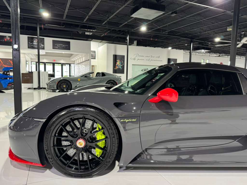2015 Porsche 918 Spyder w/Weissach Pkg Fort Lauderdale FL