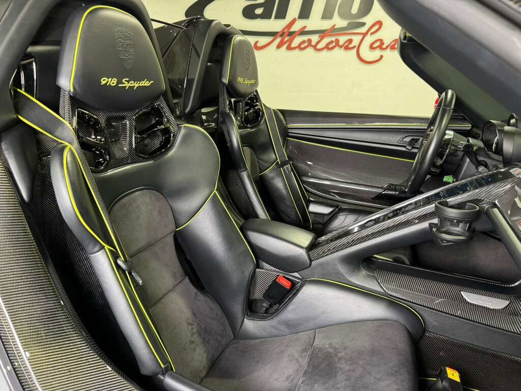 2015 Porsche 918 Spyder w/Weissach Pkg Fort Lauderdale FL