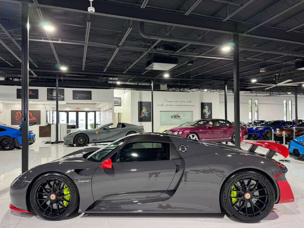 2015 Porsche 918 Spyder w/Weissach Pkg Fort Lauderdale FL