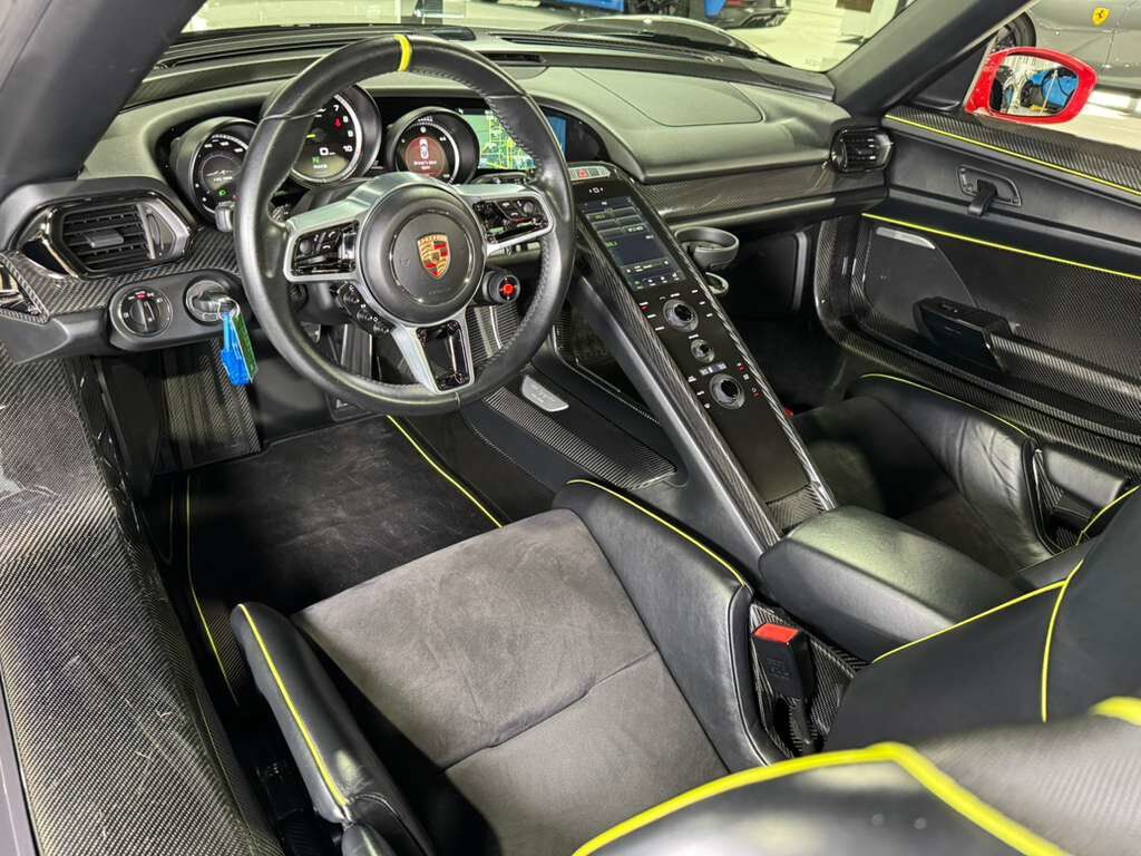2015 Porsche 918 Spyder w/Weissach Pkg Fort Lauderdale FL