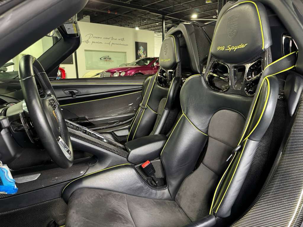 2015 Porsche 918 Spyder w/Weissach Pkg Fort Lauderdale FL
