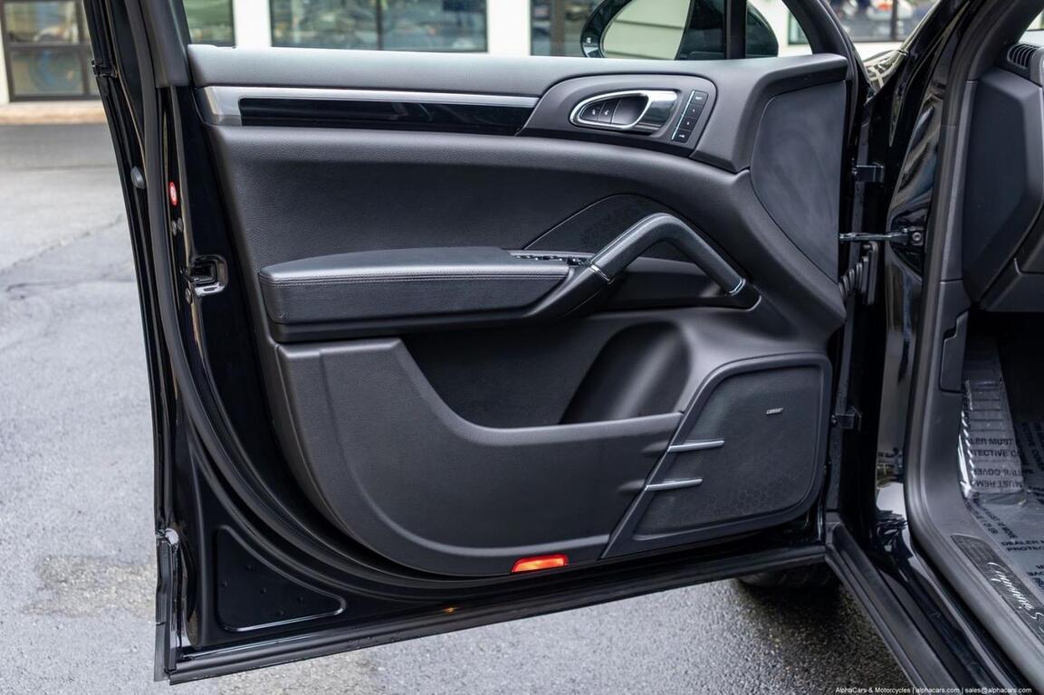 2015 Porsche Cayenne S Boston MA