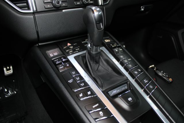2015 Porsche Macan S Chantilly VA