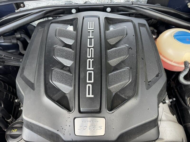 2015 Porsche Macan S
