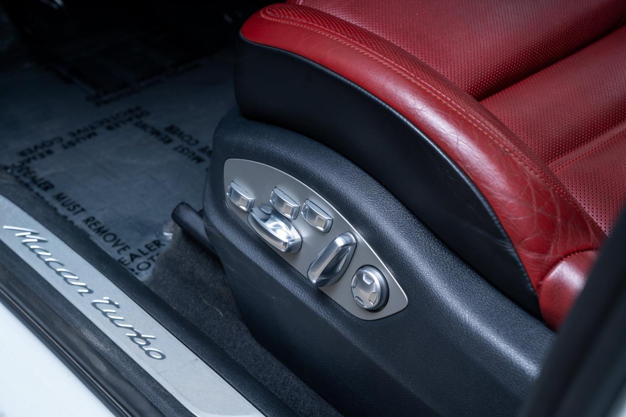 2015 Porsche Macan Turbo Premium Package / Bose Sound Portland OR