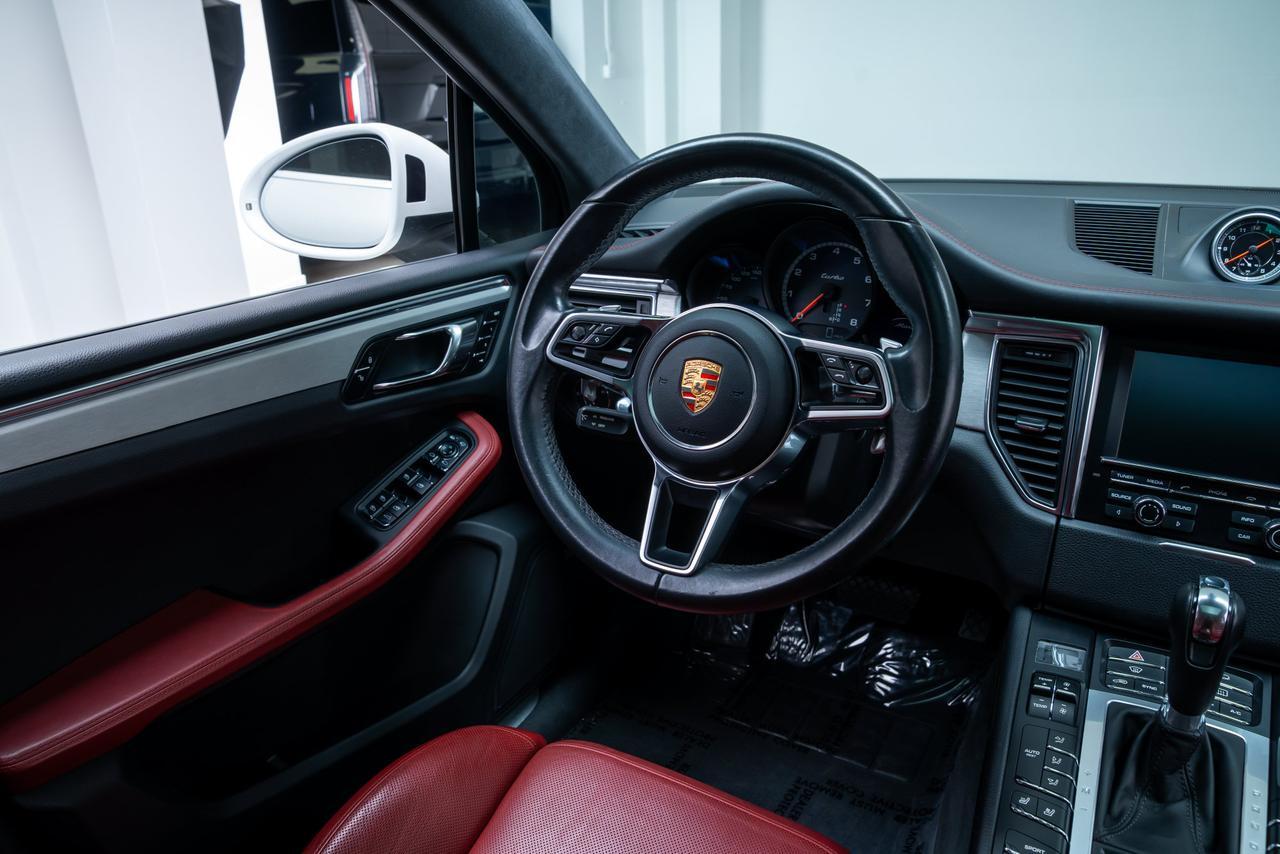 2015 Porsche Macan Turbo Premium Package / Bose Sound Portland OR