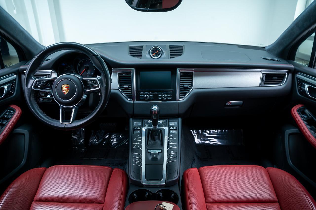 2015 Porsche Macan Turbo Premium Package / Bose Sound Portland OR