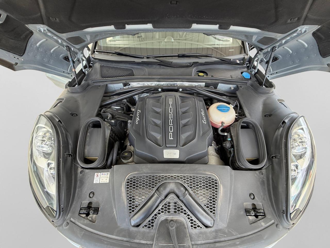 2015 Porsche Macan Turbo  Selma TX