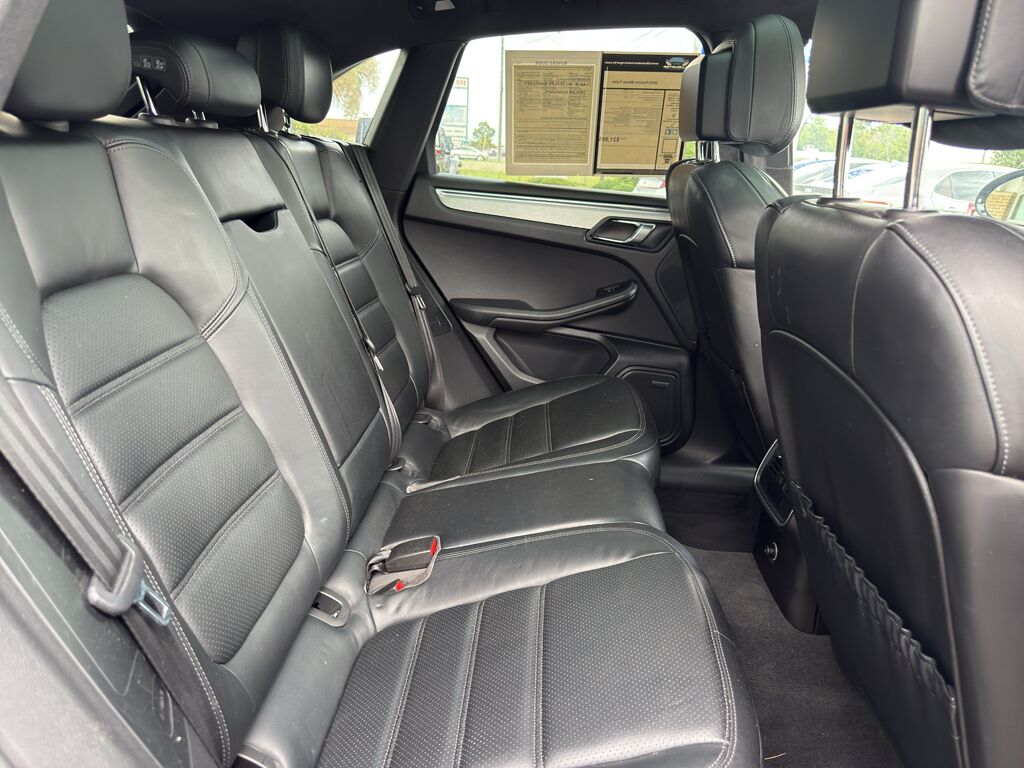 2015 Porsche Macan Turbo - Photo 19