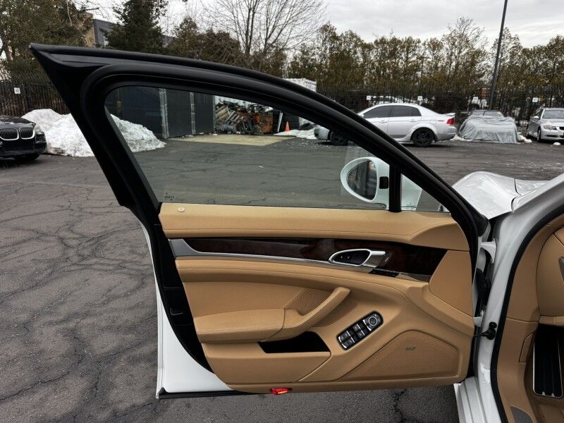 2015 Porsche Panamera 4 Willow Grove PA