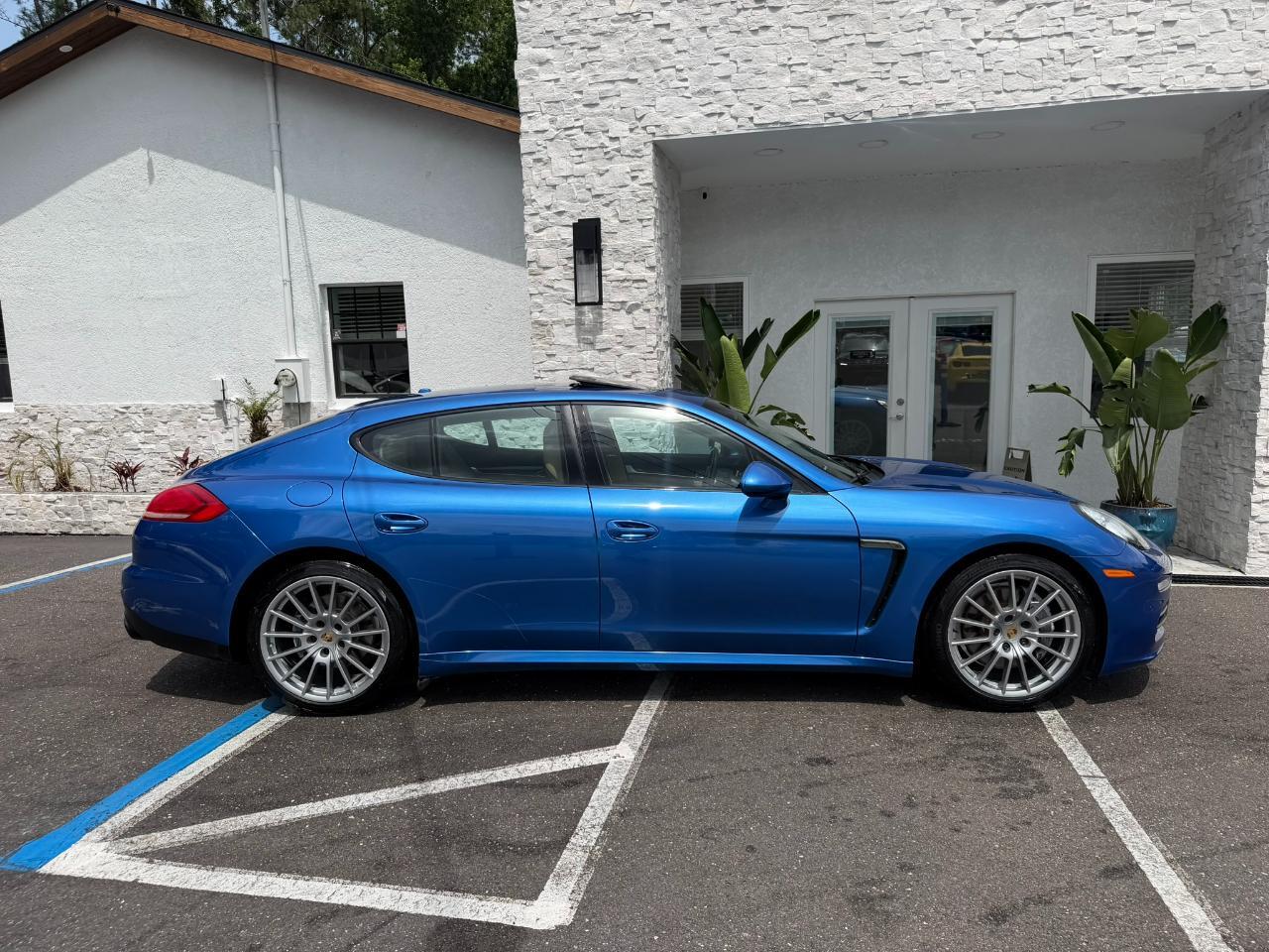 2015 Porsche Panamera 4dr HB 4 Jacksonville FL