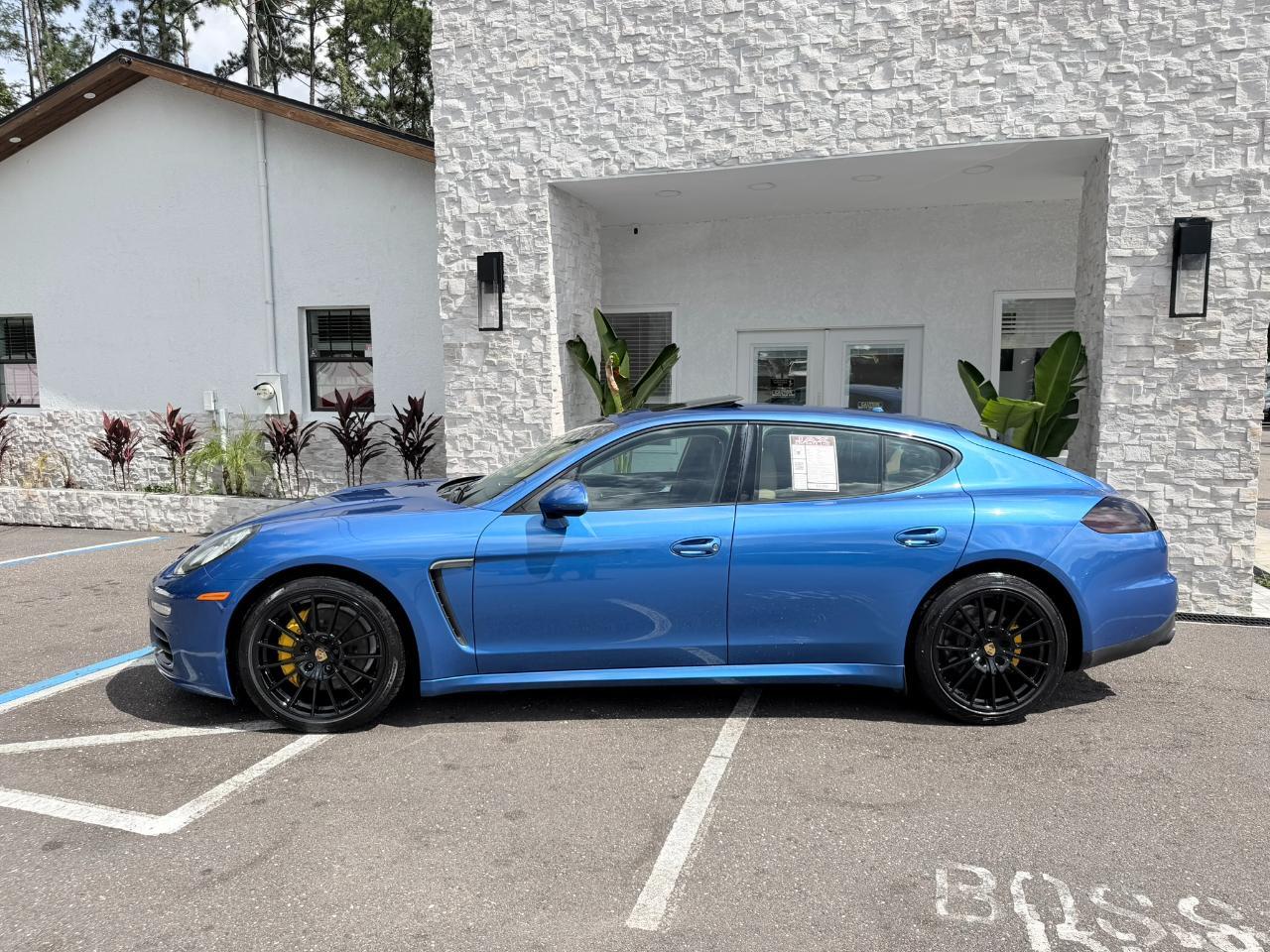 2015 Porsche Panamera 4dr HB 4