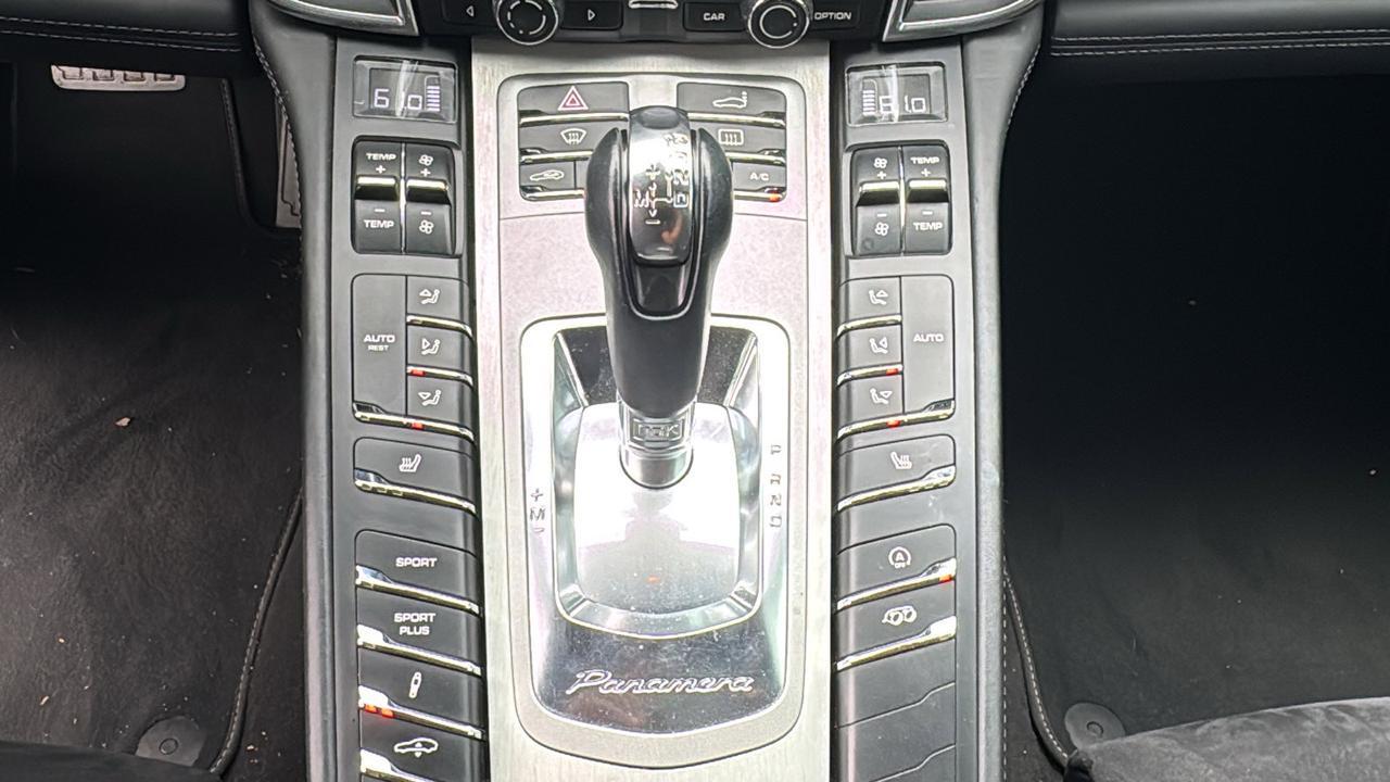 2015 Porsche Panamera GTS  Selma TX