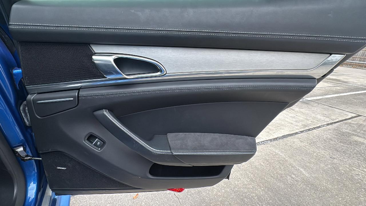 2015 Porsche Panamera GTS  Selma TX