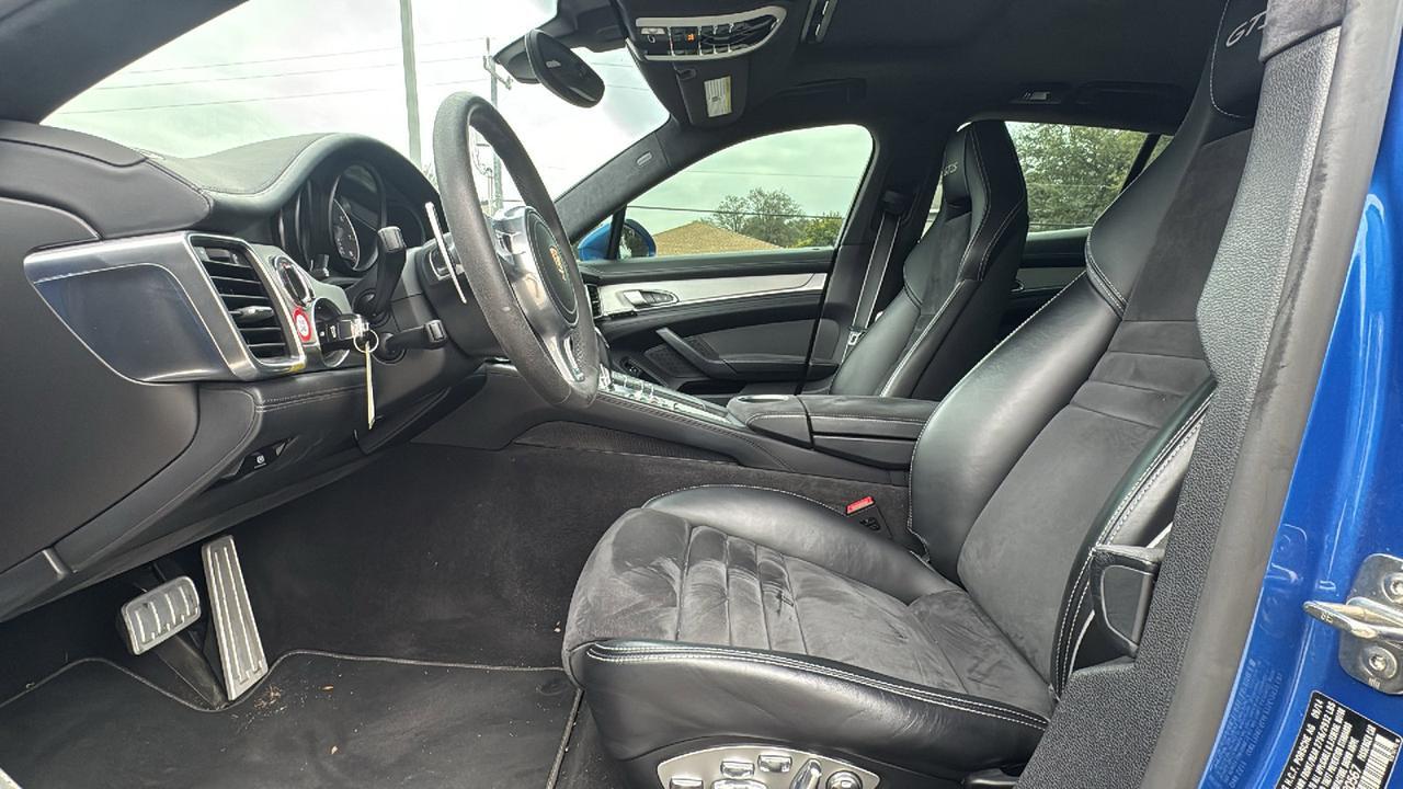 2015 Porsche Panamera GTS  Selma TX