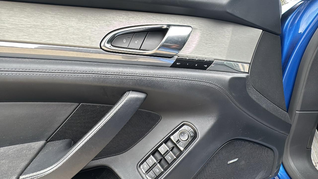 2015 Porsche Panamera GTS  Selma TX