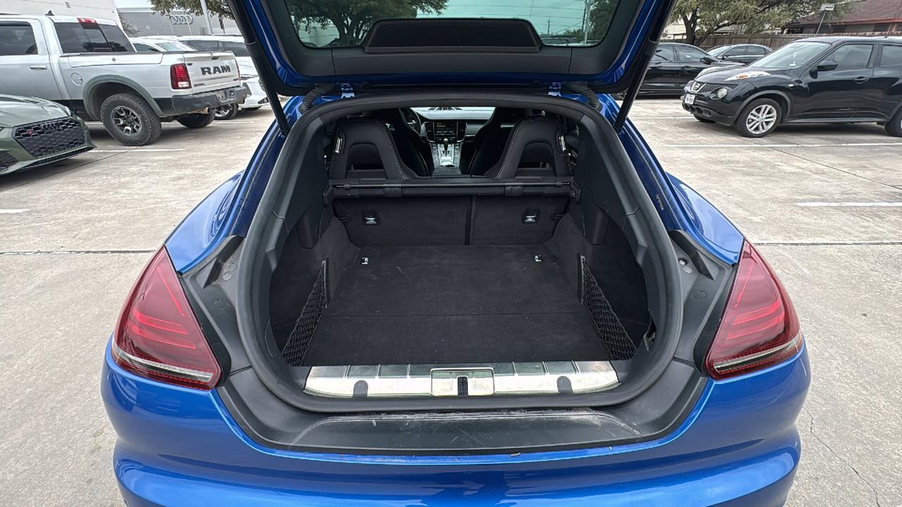 2015 Porsche Panamera GTS  Selma TX