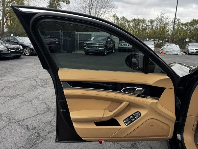 2015 Porsche Panamera S Willow Grove PA