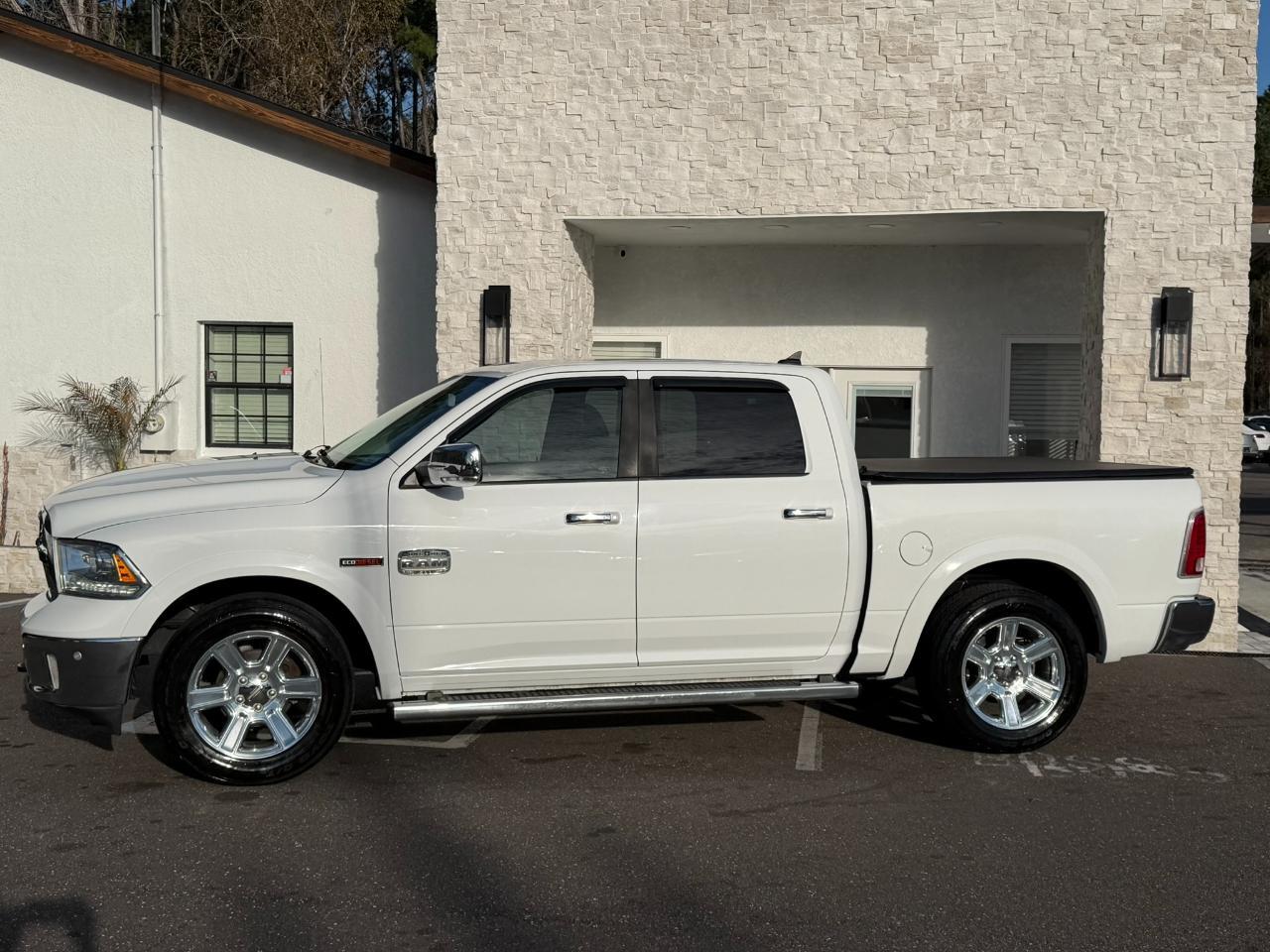 2015 RAM 1500 2WD Crew Cab 140.5" Laramie Longhorn