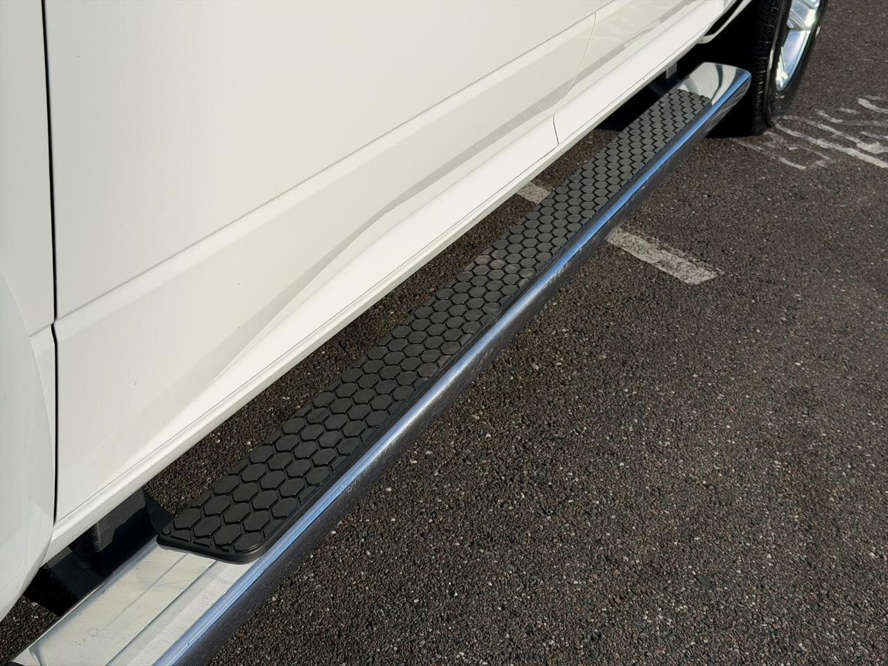 2015 RAM 1500 2WD Crew Cab 140.5" Laramie Longhorn Jacksonville FL