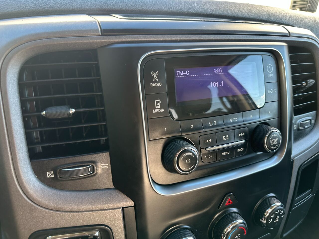 2015 RAM 1500 4WD Crew Cab 140.5&quot; Express Jacksonville FL