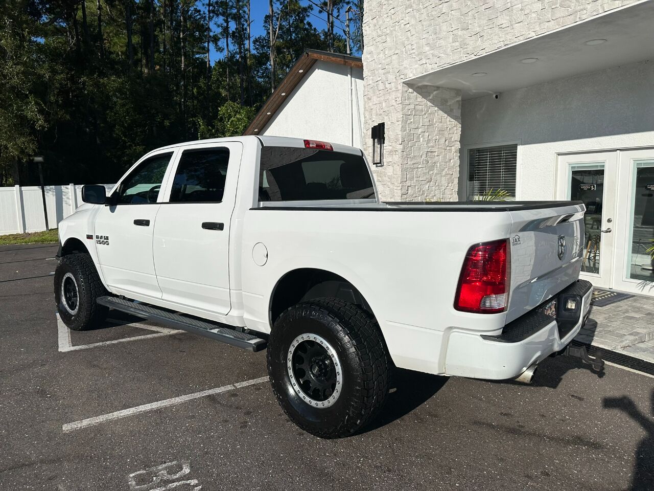 2015 RAM 1500 4WD Crew Cab 140.5&quot; Express Jacksonville FL
