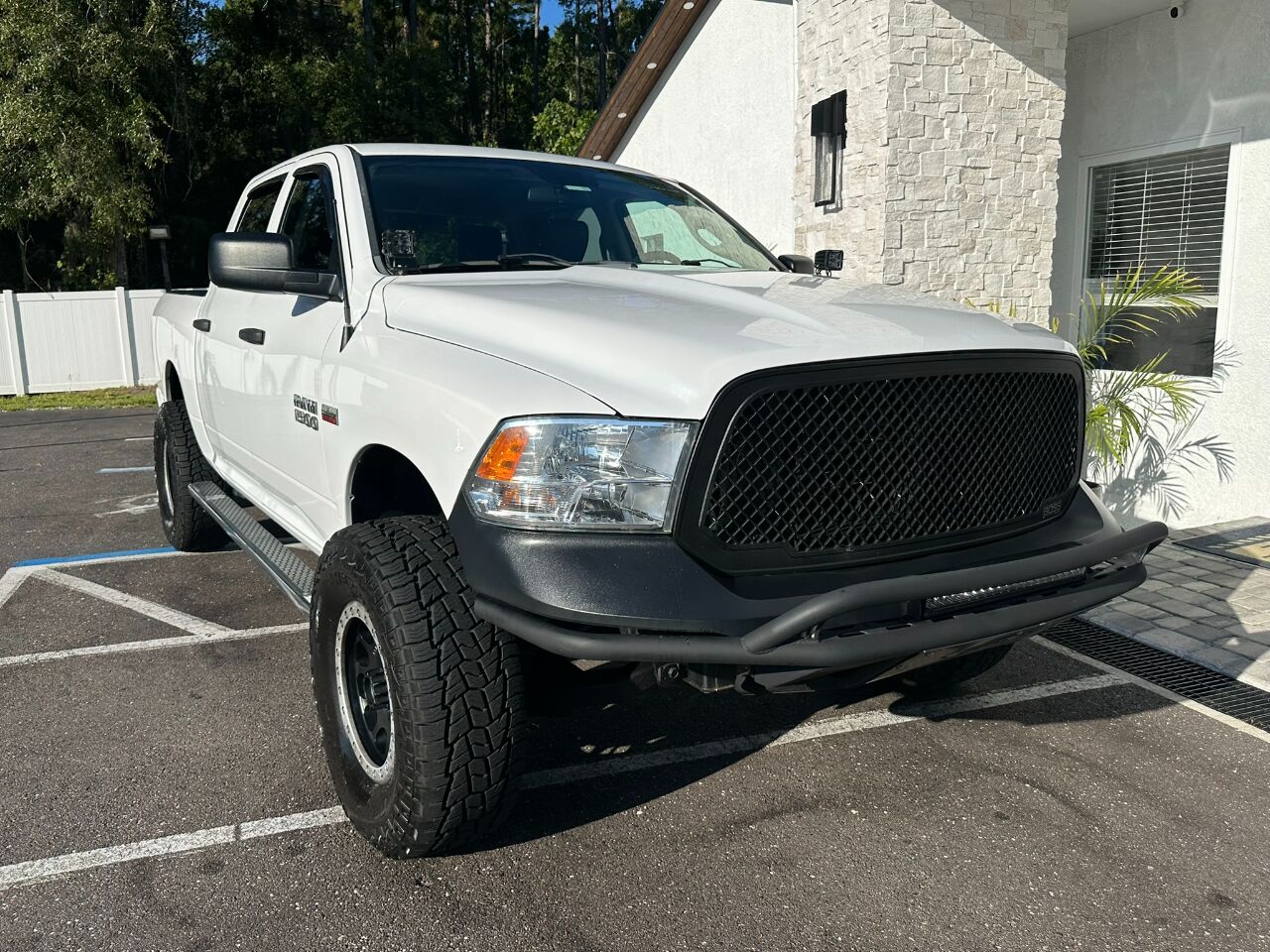 2015 RAM 1500 4WD Crew Cab 140.5&quot; Express Jacksonville FL